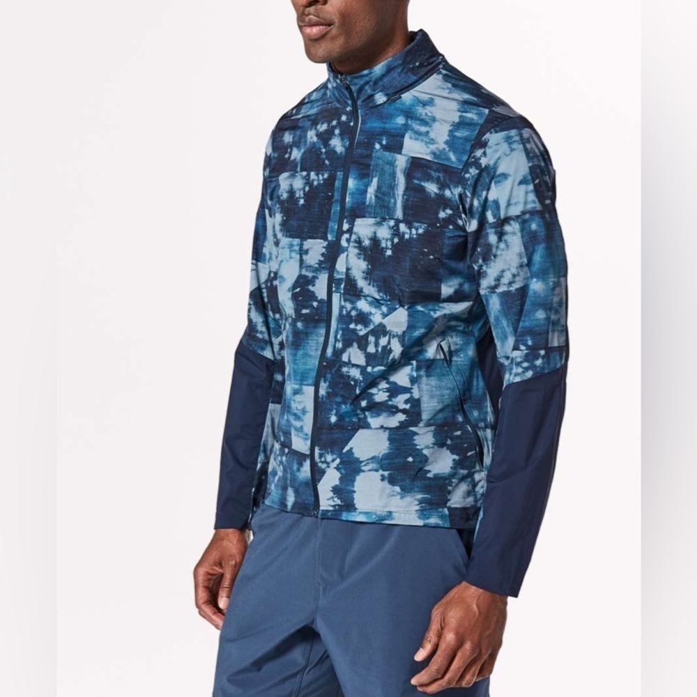 Lululemon Men’s Active Jacket- Bleached Indigo Nocturnal Teal/ Size XS